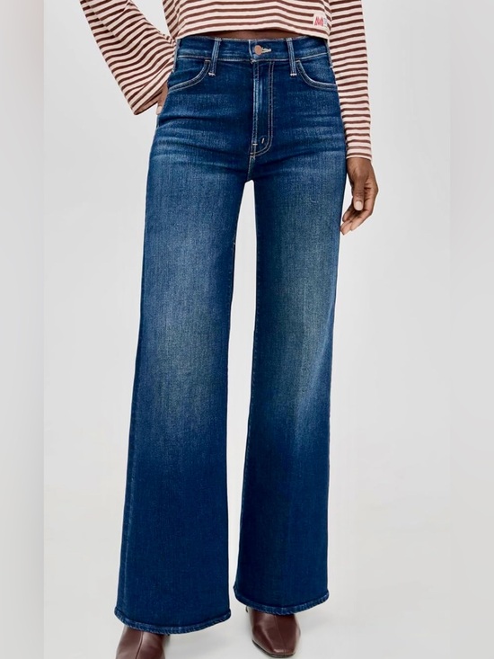 MOTHER Denim - MOTHER Hustler Roller Sneak Jean in Troublemaker wash 30